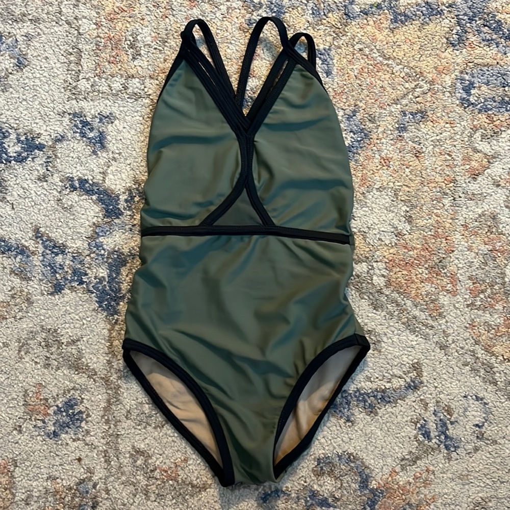 Five the Label Leotard.Green.Child medium.Used, great condition.5 logo worn.